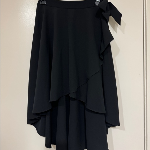 Express hi-lo asymmetrical skirt - Picture 2 of 3